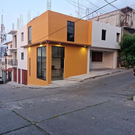 Inbed Hotel Tuxtla Gutiérrez Buitenkant foto
