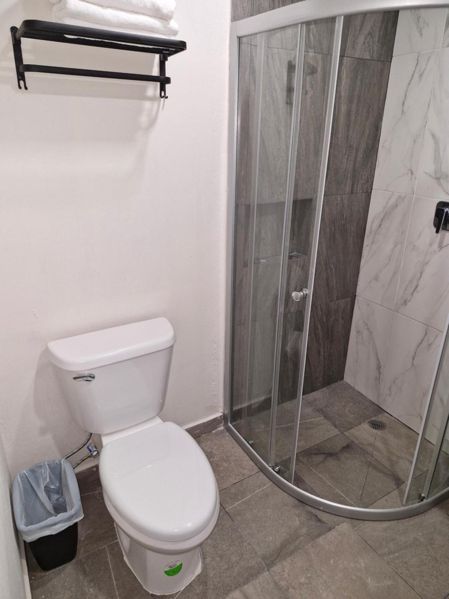 Inbed Hotel Tuxtla Gutiérrez Buitenkant foto